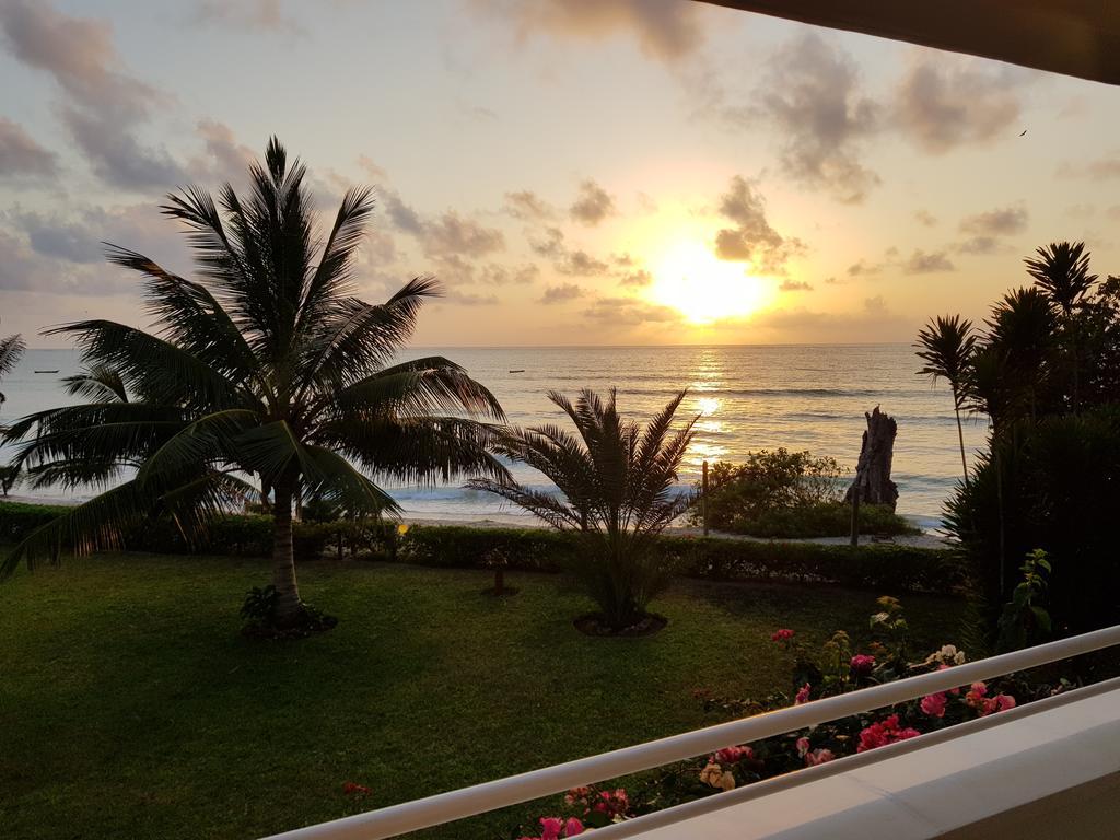 Villa Kalista Luxury Villas Diani Beach Exterior photo