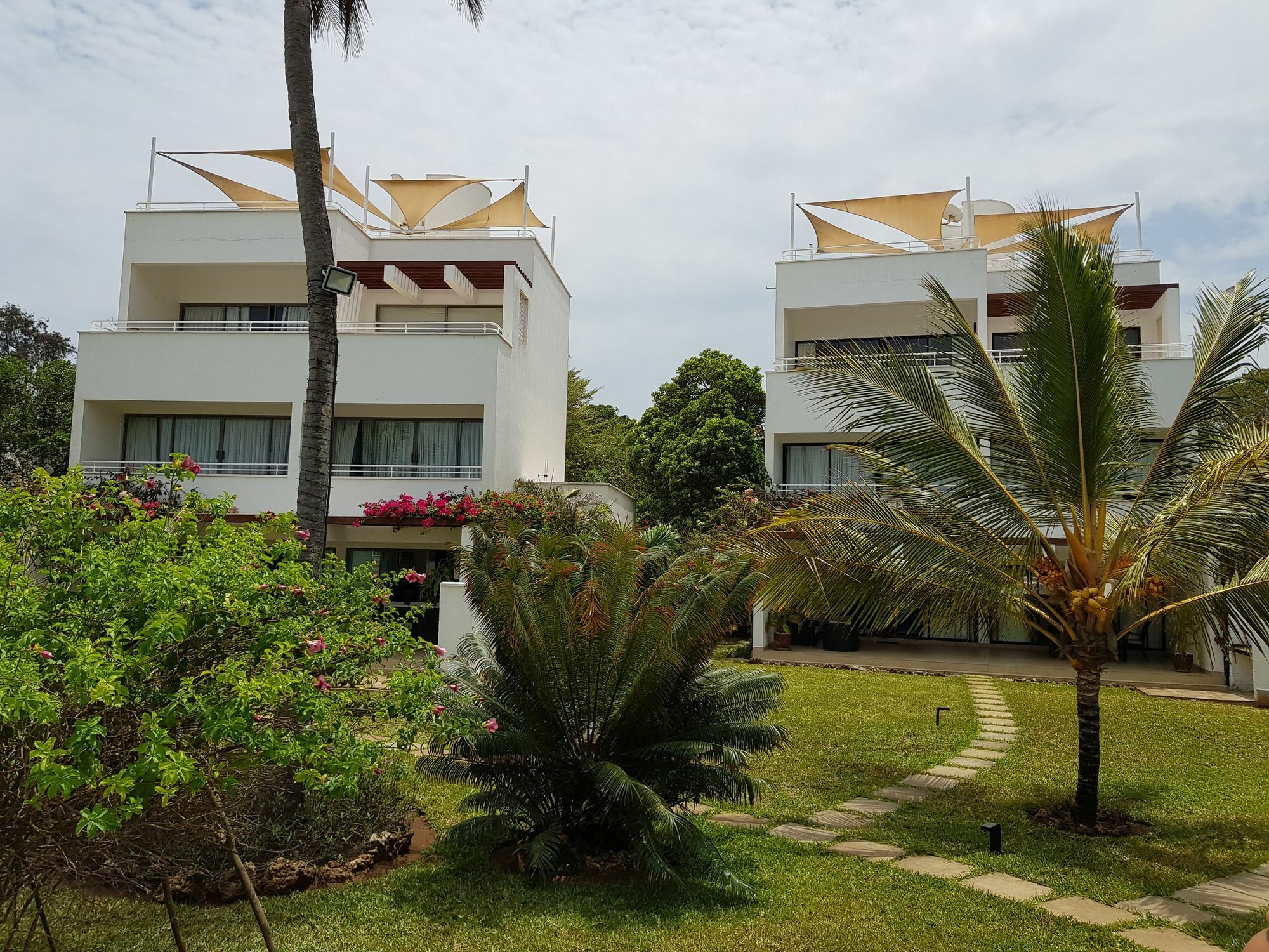 Villa Kalista Luxury Villas Diani Beach Exterior photo